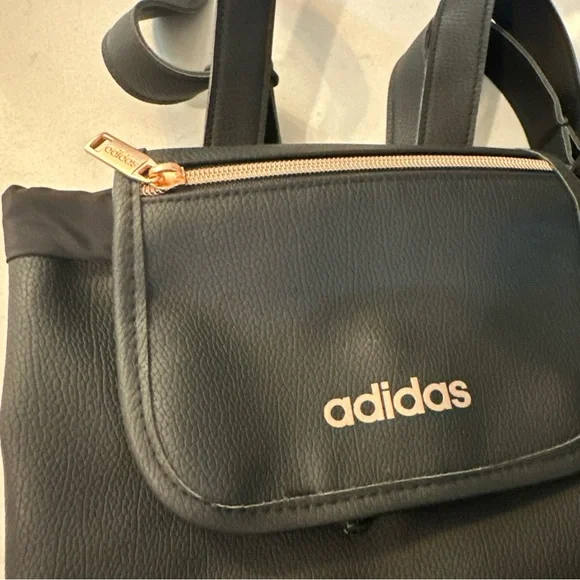ADIDAS BLACK FAUX LEATHER ROSE GOLD SMALL FESTIVAL‎ DRAWSTRING BACKPACK - Picture 5 of 11